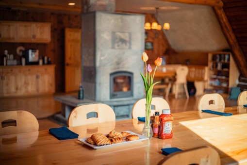 Silvertip dining room - small